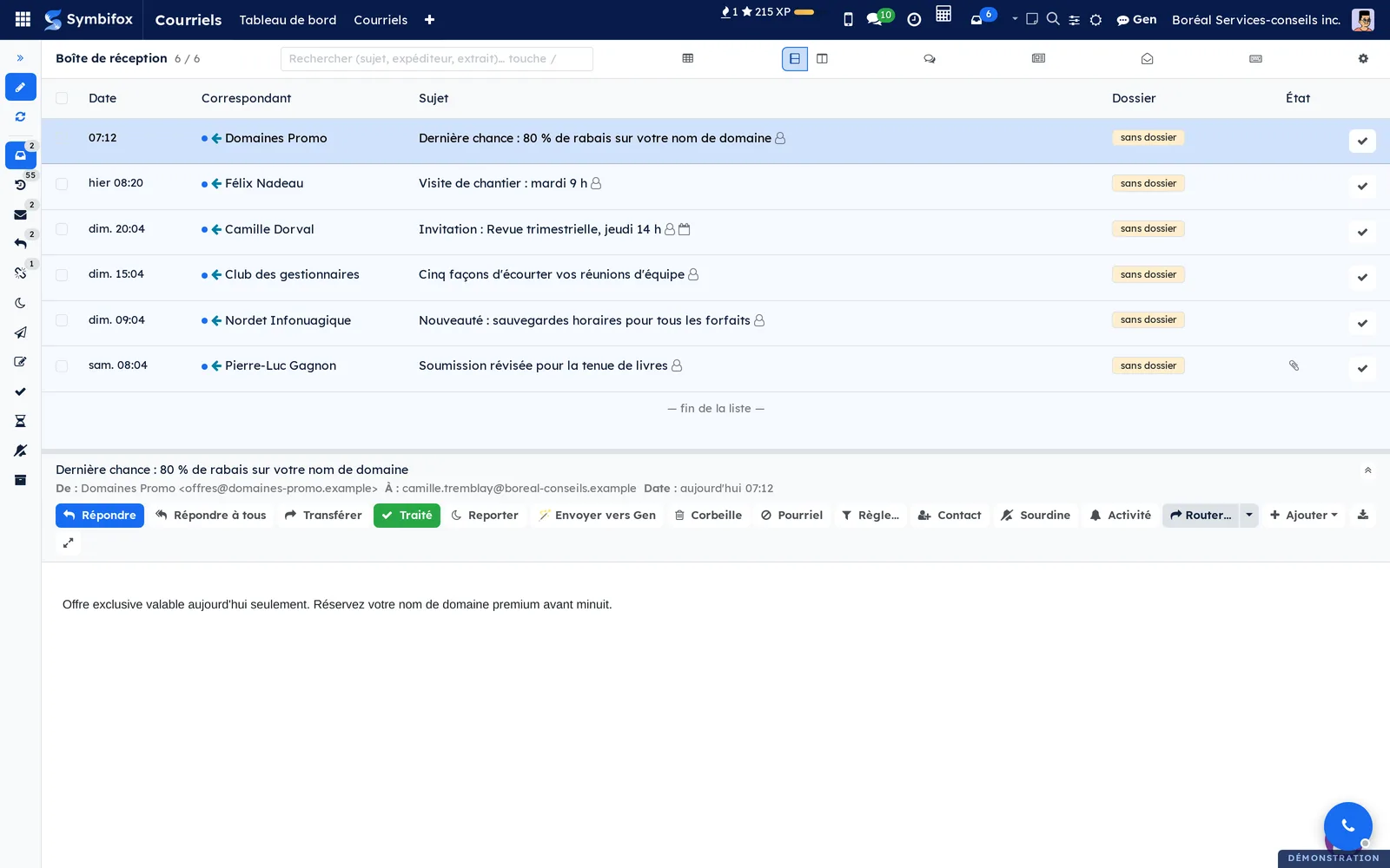 Inbox with the folders folded into icons with their badges, a spam email open in the reading pane and the Pourriel button