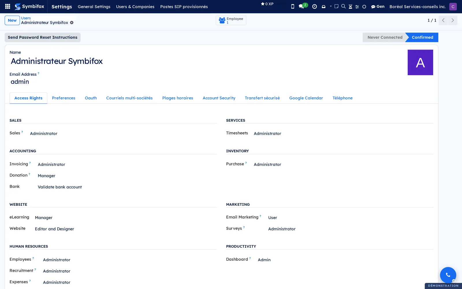 User form, Access Rights tab, with a level chosen per application and the button that sends the password reset instructions