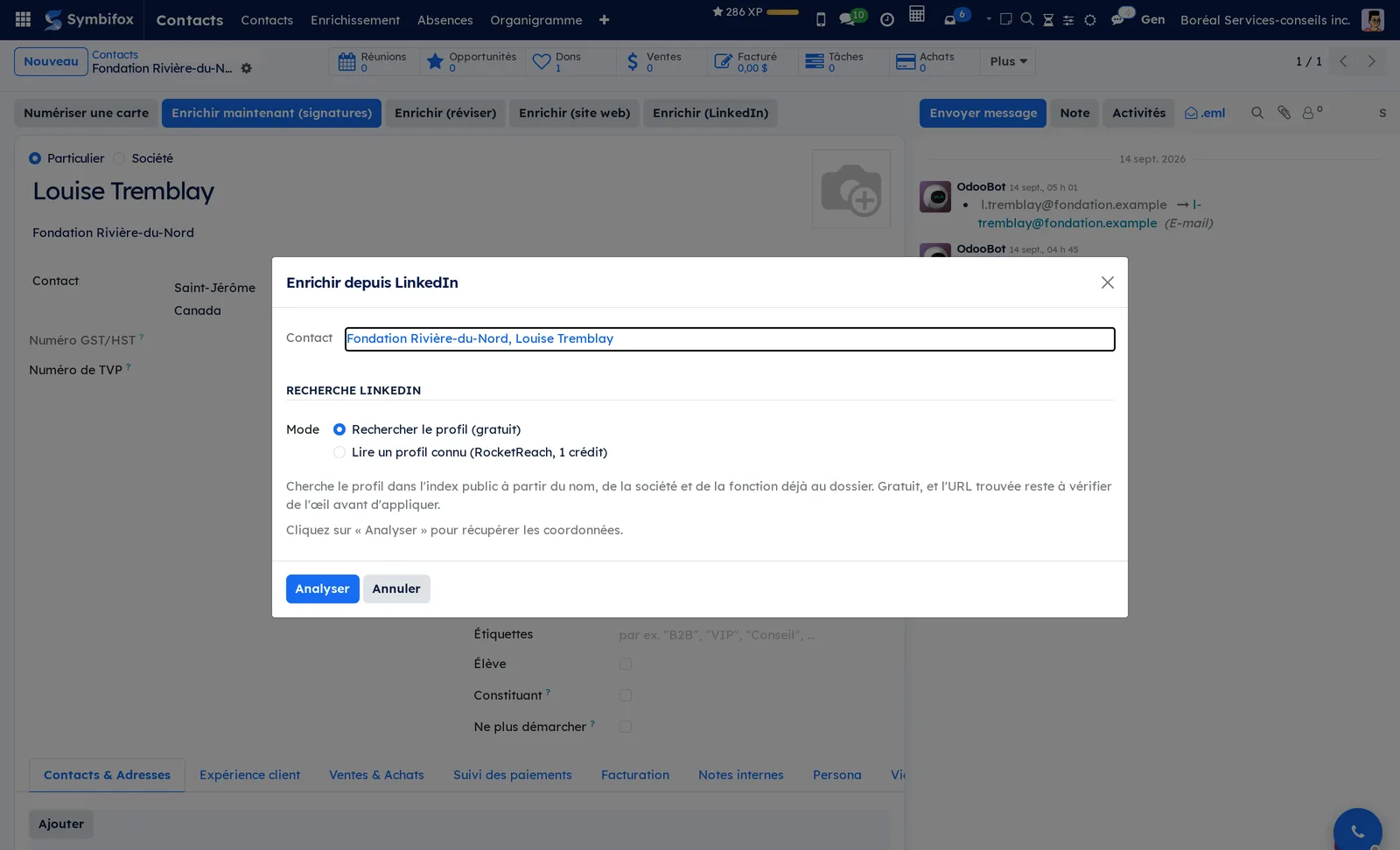 Fenêtre Enrichir depuis LinkedIn : choix du Mode entre rechercher le profil (gratuit) et lire un profil connu (RocketReach, 1 crédit), boutons Analyser et Annuler