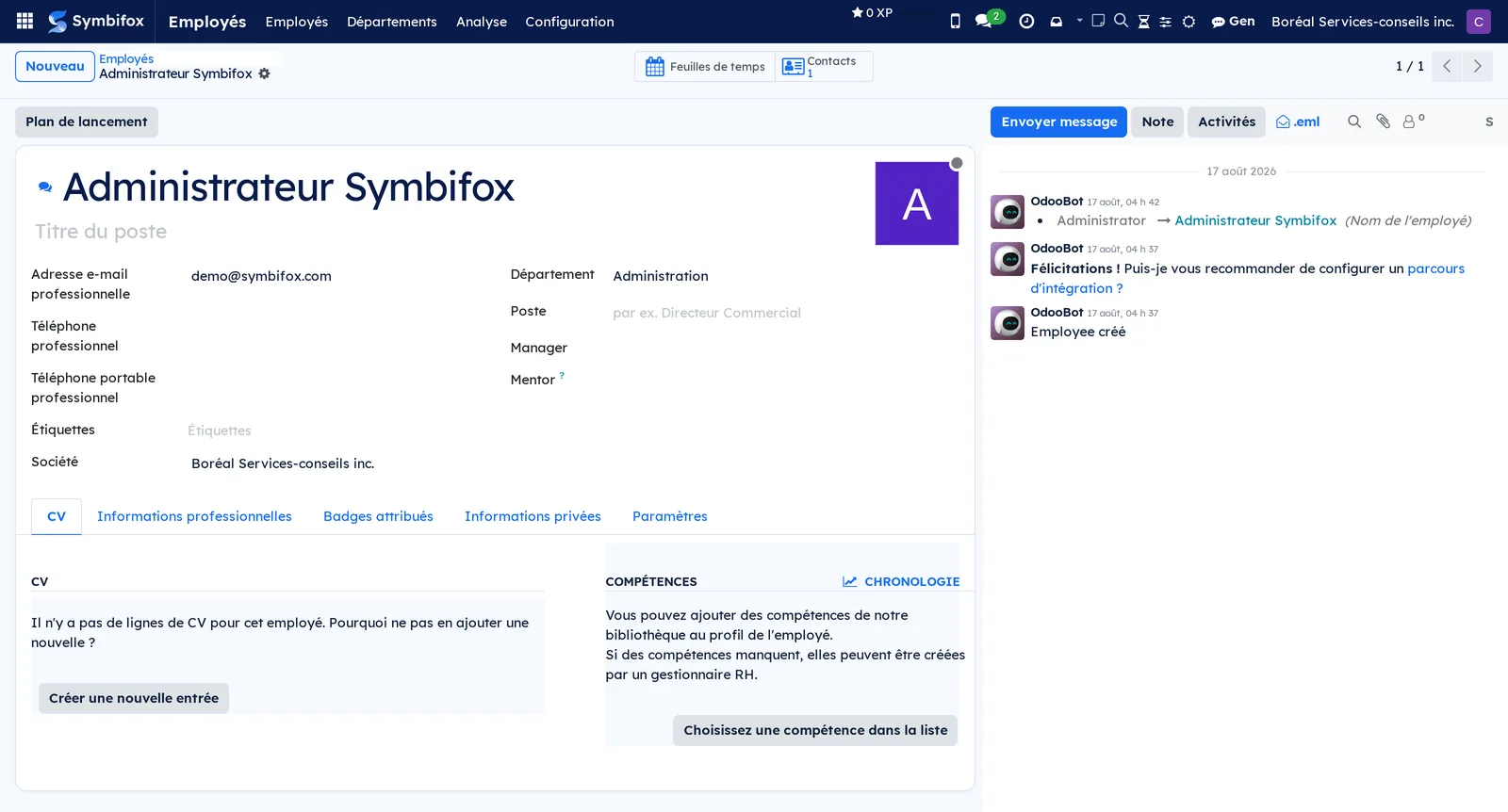 Fiche d'employé : titre, coordonnées professionnelles, département, poste, manager, mentor, onglets CV, Informations professionnelles, Badges attribués, Informations privées, Paramètres